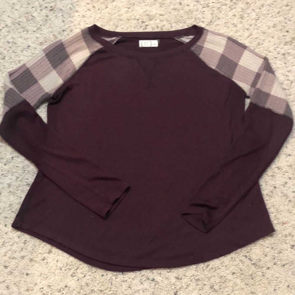 Maurice’s 24/7 long sleeve
